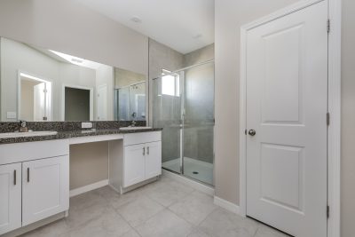 008 007 photo main bathroom 15125166