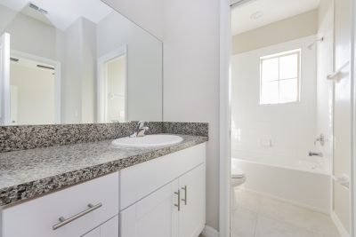 012 013 photo bathroom 15125177