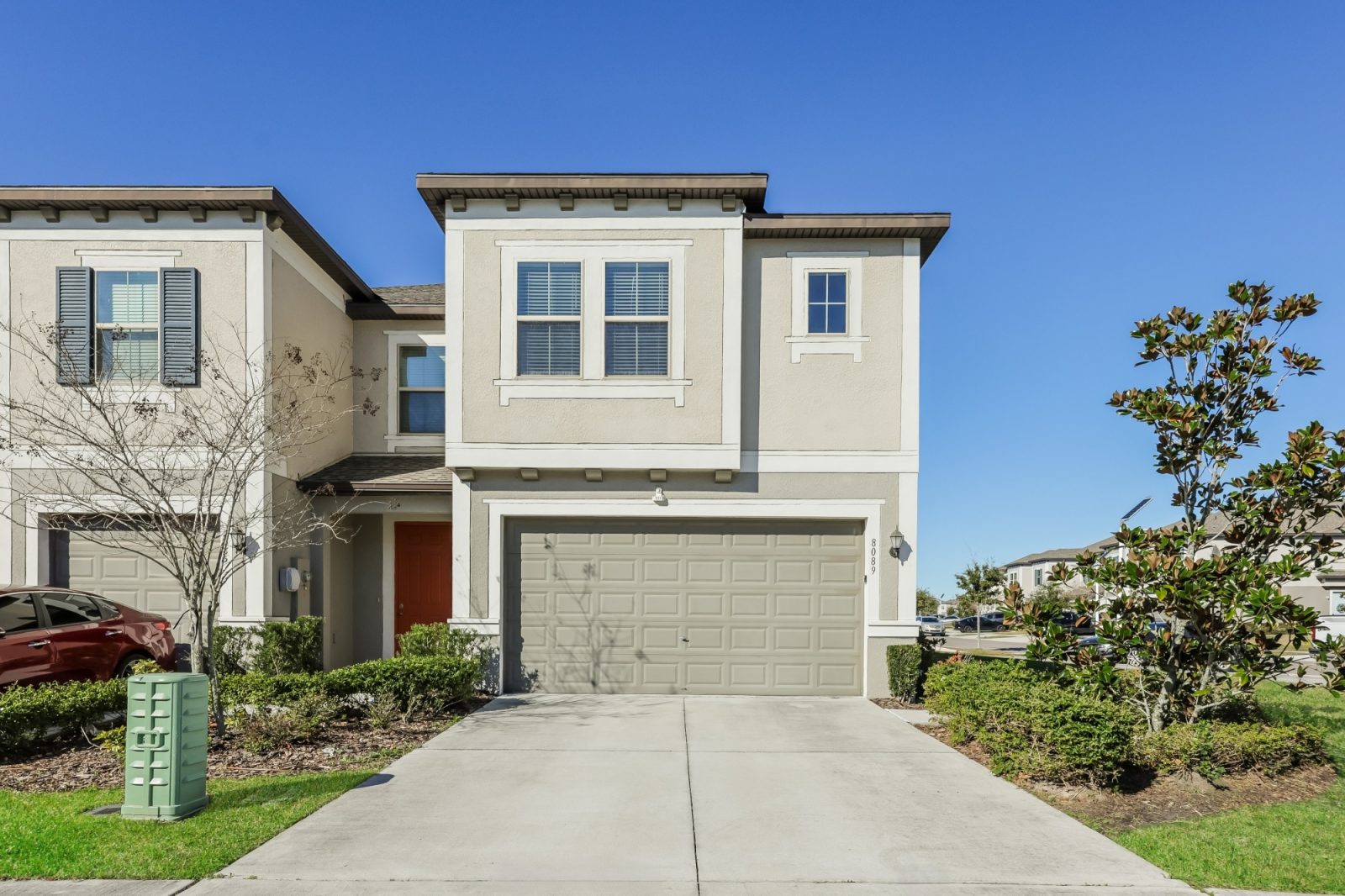 000 photo front view 15125171