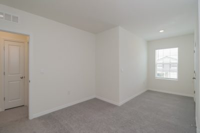 010 Bedroom ET41183
