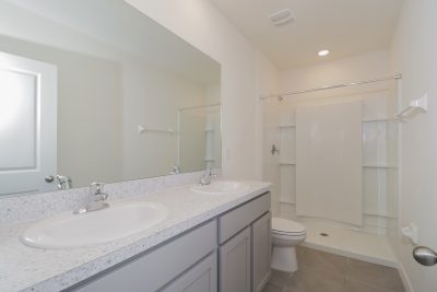 013 Bathroom ET41183