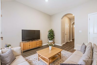 006 photo vs family room 14890958