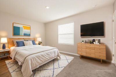 012 photo vs main bedroom 14890960