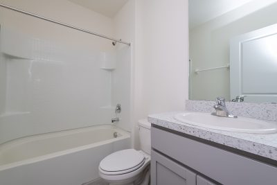 014 Bathroom ET61157