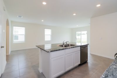 005 Kitchen ET81158