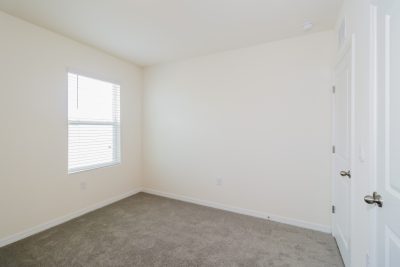 009 Bedroom ET81158
