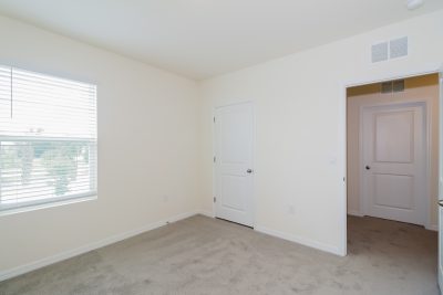 010 Bedroom ET81158