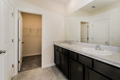 010 Main Bathroom ETA1068