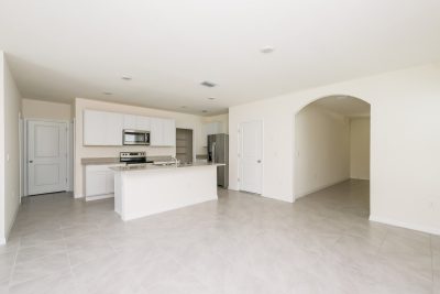004 Living Room ET81110
