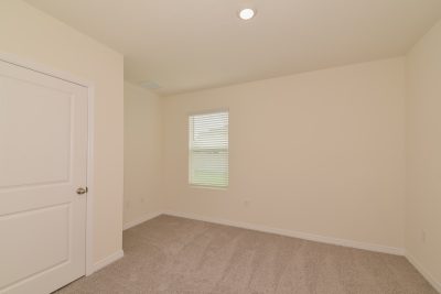 011 photo bedroom 10307300