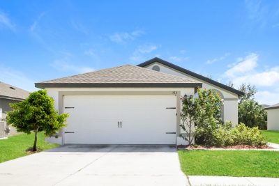 000 Front View 13226450