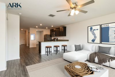 002 409 Kensington View Dr 004 photo living room 13127511 23 05 24 05 58