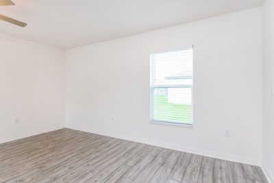 013 Bedroom ET11018