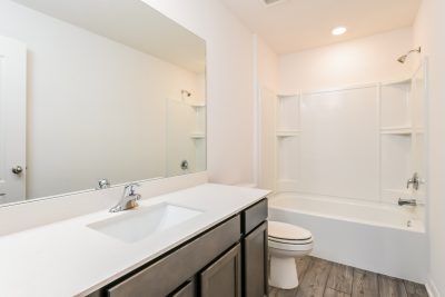 014 Bathroom ET11018