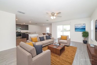 003 Living Room ET31163