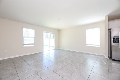 002 photo living room 14341525