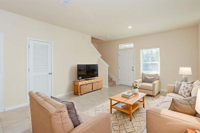 002 photo vs living room 15124222