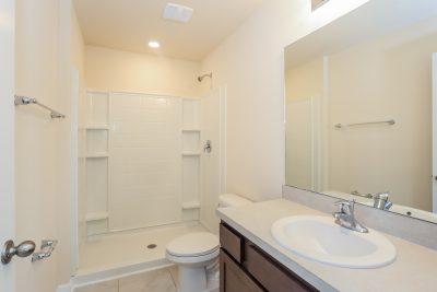 013 photo bathroom 10144769