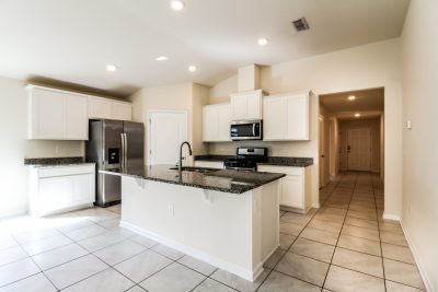 004 Kitchen ET42057