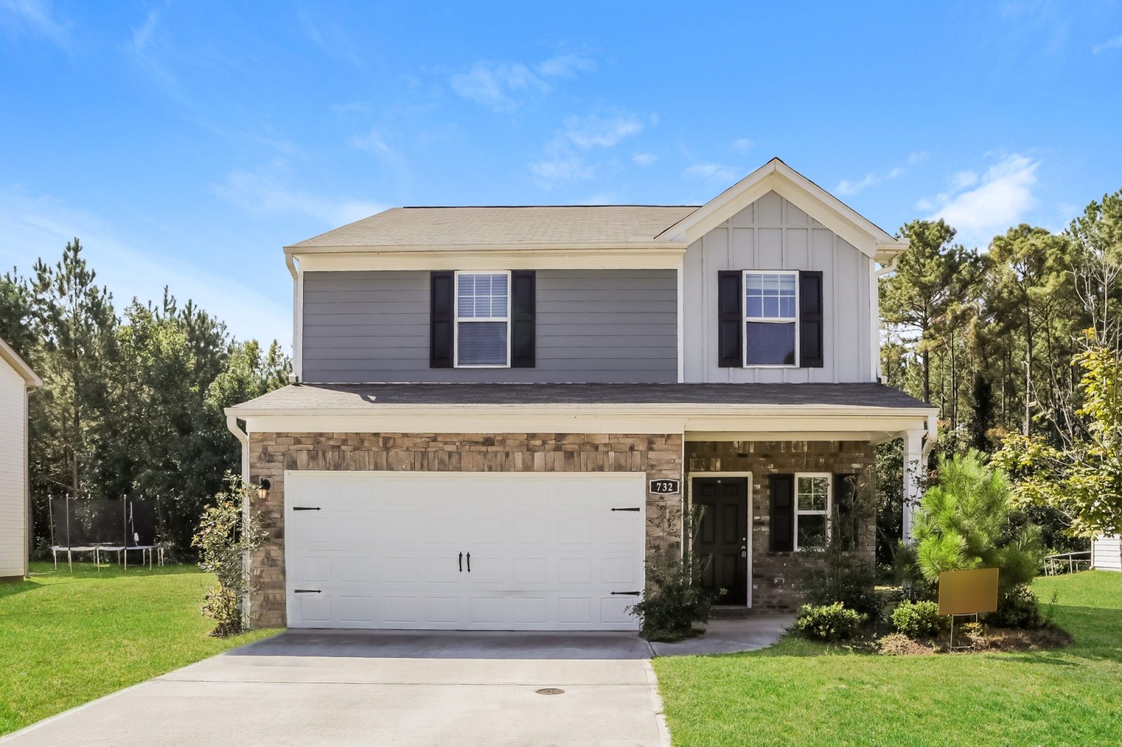 000 photo front view 13159714