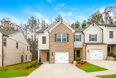 014 Front View 14973406