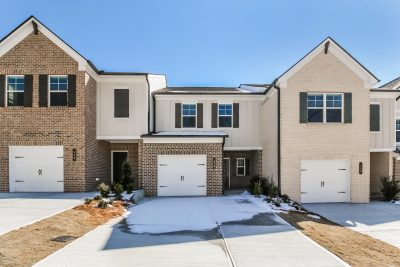 014 Front View 15140612