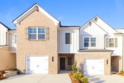 014 Front View 15206225