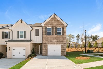 014 Front View 15274334