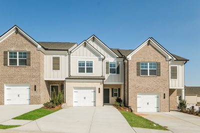 014 Front View 15274493