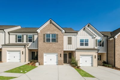 014 Front View 15274234