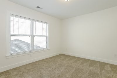 010 photo bedroom 11987035