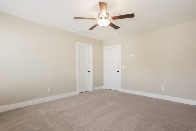 006 photo main bedroom 11986934