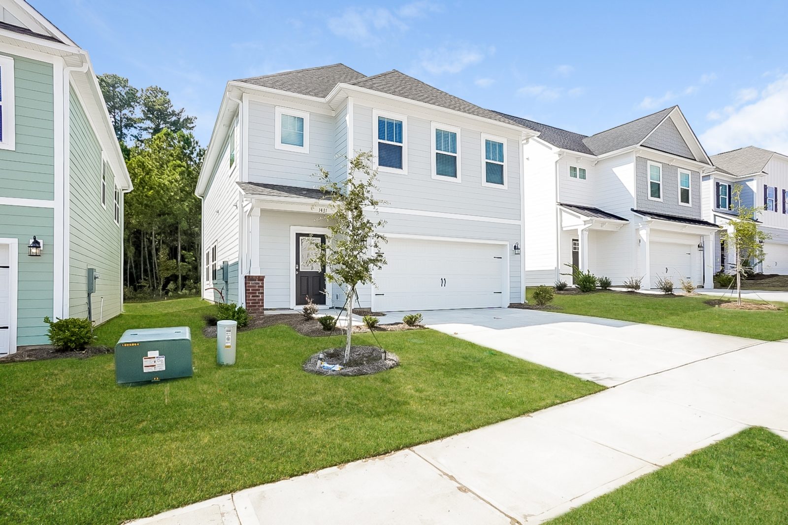 000 photo front view 11987025