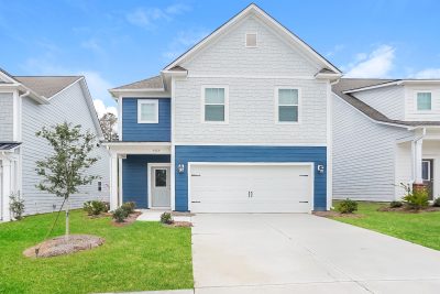 000 Front View 12269435