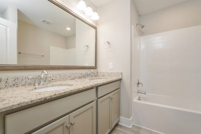 011 photo bathroom 15145091