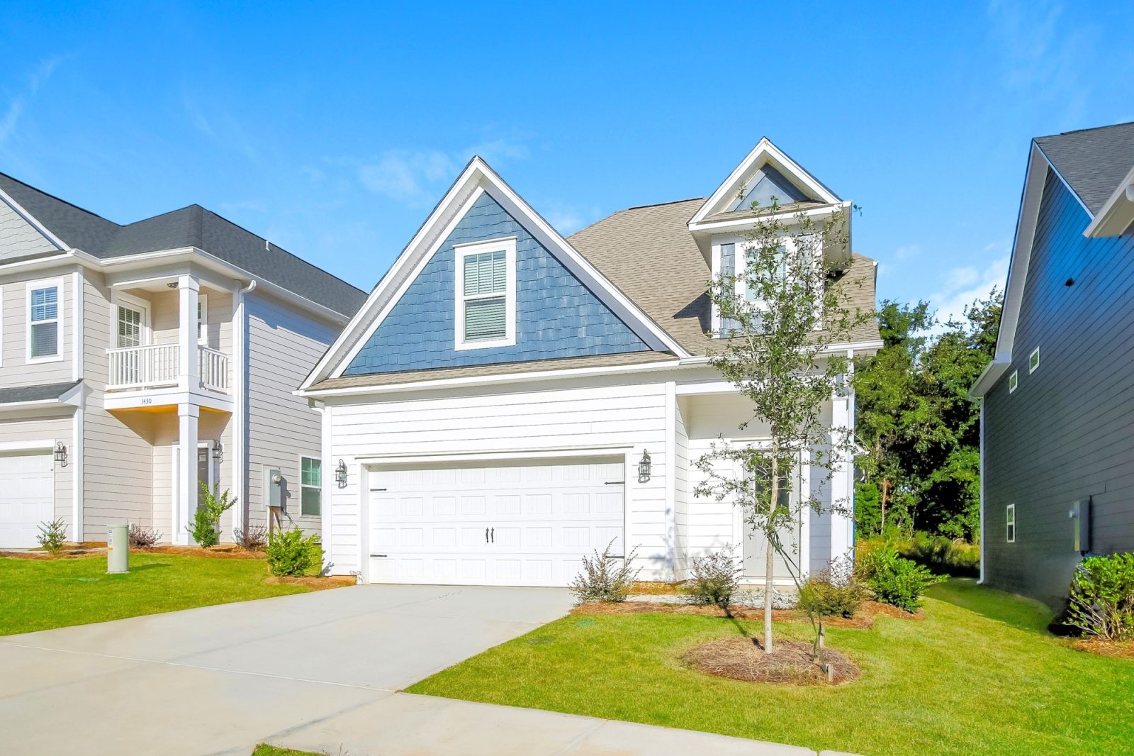 000 photo exterior 11994987