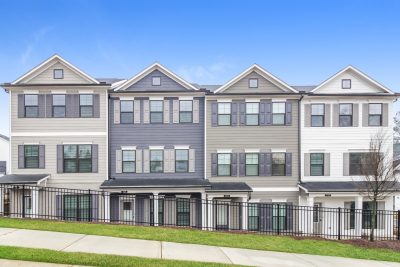 001 Front View ETRY032