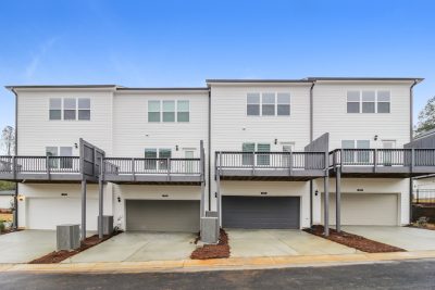 020 Rear View ETRY032