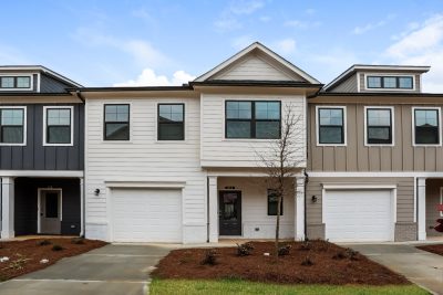 000 Front View 12509204