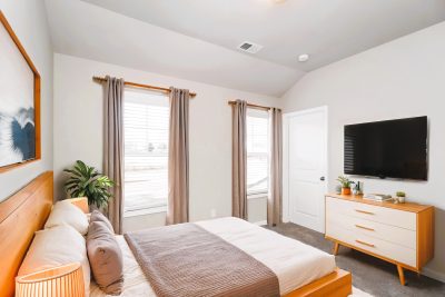 005 photo vs bedroom 15183272