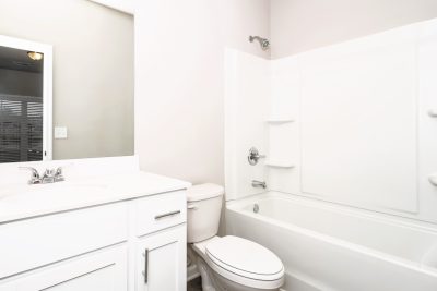 011 photo bathroom 12543601