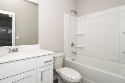 011 photo bathroom 12543601