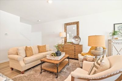 003 Woodbine Station