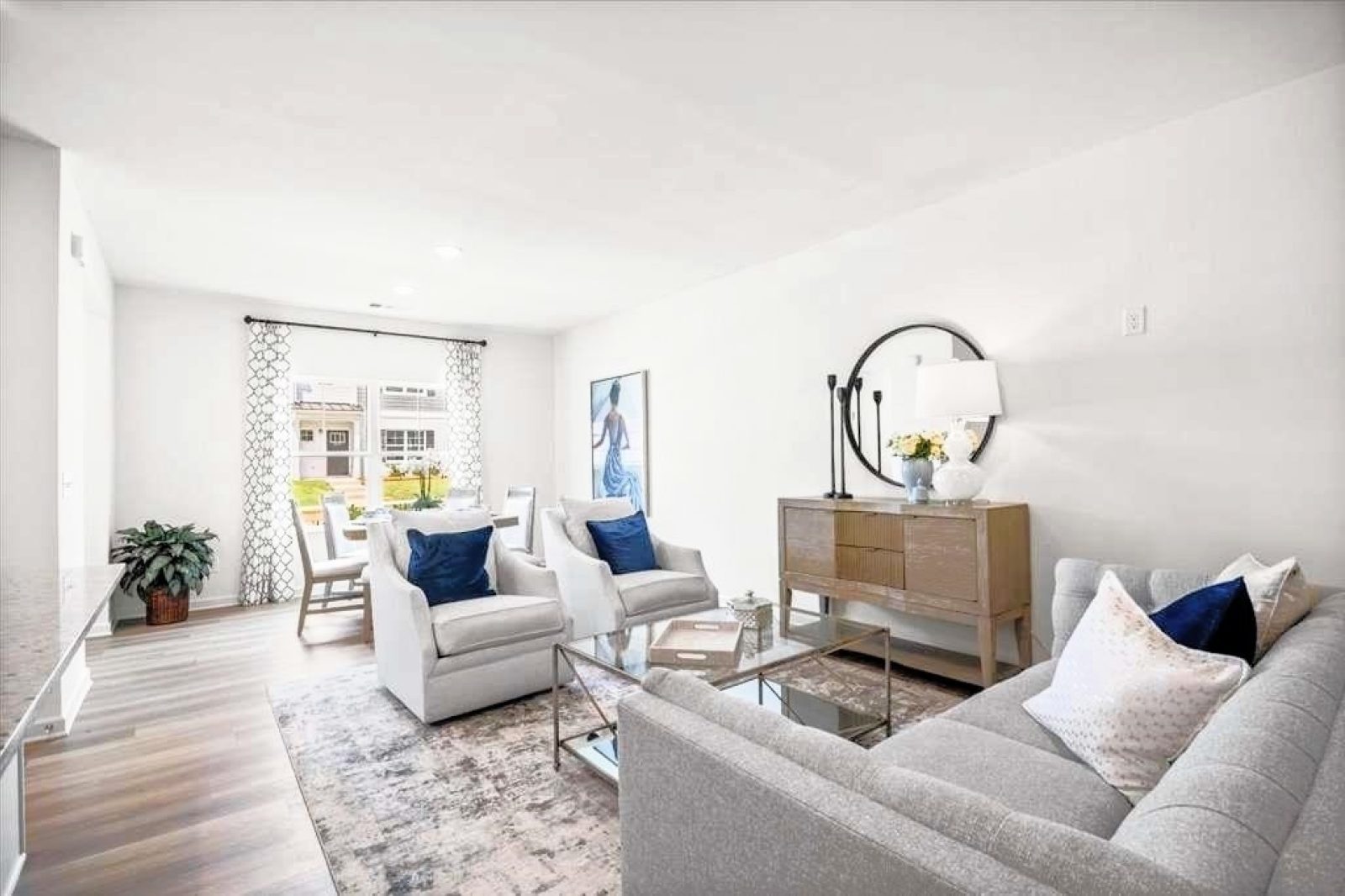 001 Glen 2477 Honey Way Conyers GA 30013 Livingroom