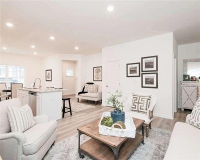 001 Ivey 2514 Riverside Road Conyers GA 30013 Livingroom