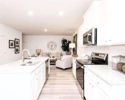 002 Ivey 2514 Riverside Road Conyers GA 30013 Kitchen