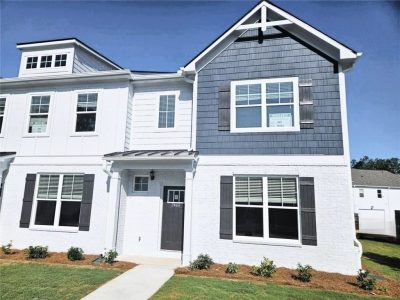 014 Holly 2526 Riverside Road Conyers GA 30013 Frontview