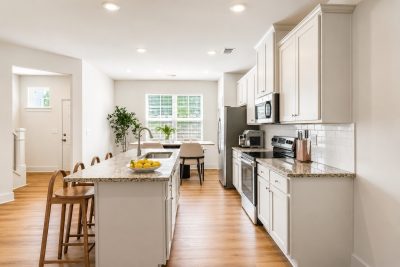 001 002 2032 Woodbine Way Web Quality 033 10 Kitchen VS 1