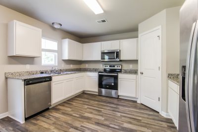 005 photo kitchen 13704530