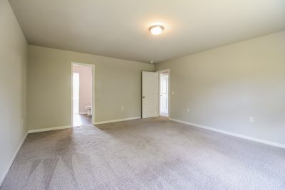007 photo main bedroom 13704520